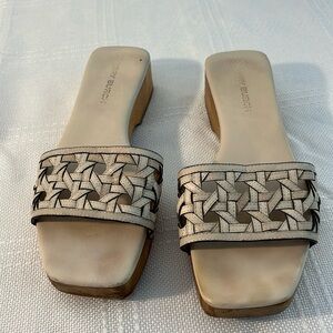 Tory Burch Cream and Brown Woven Sandals‎ Size 10.5